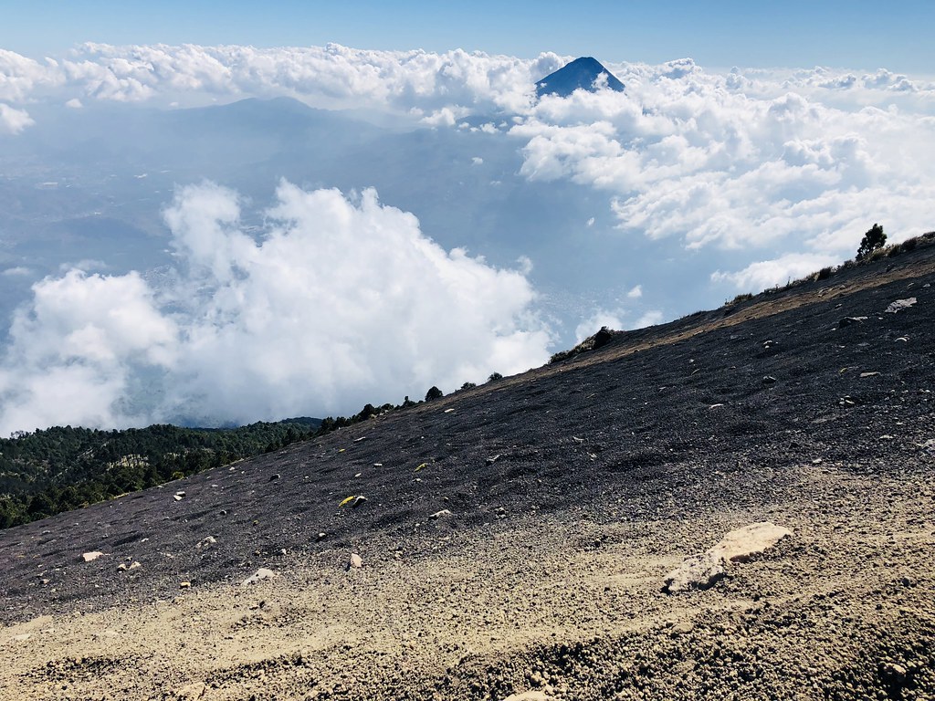 VOLCAN ACATENANGO (2 días)